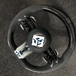 Volant sport en fibre de carbone avec LED pour Mercedes Benz AMG W205 W212 W213 X217 W217 Classe W221 W222 <span class=keywords><strong>S63</strong></span> C300 CLA <span class=keywords><strong>GLE</strong></span> - Product Image 1