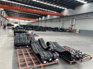 Kubota <span class=keywords><strong>Kobelco</strong></span> Cat VOLVO 180*72*32 180*72*38 180*72*41 180*72*42 180*72*43 резиновая гусеница для мини-экскаватора - Product Image 2