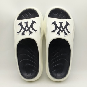 Ciabatte 2025 estive alla moda da <span class=keywords><strong>uomo</strong></span> ciabatte da esterno antiscivolo da spiaggia alla moda sandali distintivi - Product Image 1