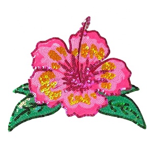 Broderie de paillettes d'hibiscus tropical rose personnalisé patchs thermocollants pour vêtements toile PVC de haute qualité - Product Image 1