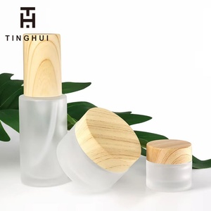 ชุดขวดแก้วบรรจุภัณฑ์เครื่องสำอางหรูหรา ฝาไม้ไผ่ กระปุกครีม และชุดขวดปั๊มสเปรย์ สำหรับผลิตภัณฑ์บำรุงผิวหน้า ครีม และโลชั่น - Product Image 5