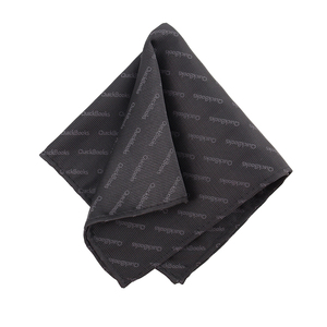 Lenço de Bolso Personalizado para Uniformes, Logo da Empresa, Poliéster, Tecido em Tom Uniforme, Lenço Preto - Product Image 2