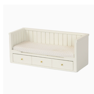 Meubles miniatures pour maison <span class=keywords><strong>de</strong></span> <span class=keywords><strong>poupée</strong></span>, modèle <span class=keywords><strong>de</strong></span> micro-scène <span class=keywords><strong>de</strong></span> chambre à coucher, <span class=keywords><strong>lit</strong></span> simple en noyer - Product Image 2