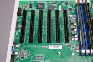 เมนบอร์ดเซิร์ฟเวอร์ X11D2A แบบ Dual Socket LGA3647 ATX 305*244 มม. 16 DIMM รองรับ DDR4 2TB 2933MHz ECC 10 SATA 3.0 2 Gigabit LAN สำหรับงานเซิร์ฟเวอร์ - Product Image 4