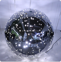 Sculpture de boule en acier inoxydable poli découpée au laser, moderne et personnalisée, pour projets architecturaux d'hôtels, d'art et de lanternes lumineuses