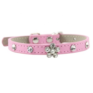 Collar de Lujo Moderno para Gato y Perros Pequeños Elegante con Pedrería Brillante y Adorno de Flor Bonita Patrón Sólido Hecho de <span class=keywords><strong>PU</strong></span> - Product Image 3