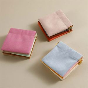 Bolsa de Almacenamiento de Microfibra de 8*8cm para Auriculares Bluetooth, Cables de Datos, Monedas y Artículos Pequeños - Product Image 5