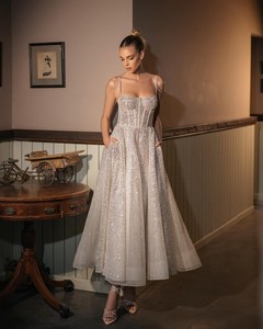 S5625F Nuovo Abito da Sera Elegante 2026 di Alta Qualità, Vendita Calda, con Bretelle, Gonna Corta <span class=keywords><strong>Argento</strong></span> Spray Lucido - Product Image 2