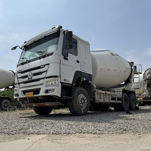 Camión Mezclador de Concreto <span class=keywords><strong>Usado</strong></span> <span class=keywords><strong>en</strong></span> China, HOWO 6x4, con Tambor de 10 Metros Cúbicos, de Alta Resistencia para Construcción - Product Image 2