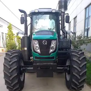 Traktor roda pertanian tahan lama 180hp 200hp 220hp YTO mesin diesel dengan AC cab untuk Rusia farmland