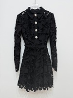 Robe Courte Noire Sexy en Dentelle Évidée avec Boutons Floraux, Manches Longues, Col Rabattu, Amincissante, pour Femme, Tenue Quotidienne Décontractée