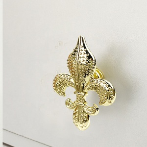 Perillas de armario en forma de <span class=keywords><strong>espada</strong></span> europea, mango de cajón de metal dorado, nuevo - Product Image 2