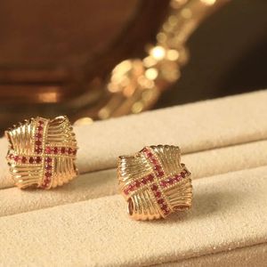 Boucles d'oreilles clous vintage Xinfly en or jaune 18 carats, forme coussin tendance, bijoux classiques et élégants pour mariage, fête, fiançailles, cadeau - Product Image 2