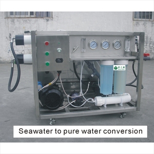 <span class=keywords><strong>Tratamiento</strong></span> de agua de <span class=keywords><strong>barco</strong></span> portátil 500L/día Planta de desalinización de agua de mar Mini equipo de Sistema SWRO - Product Image 2