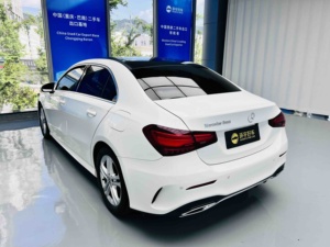 <span class=keywords><strong>Mercedes</strong></span> A180L 2023 Usado <span class=keywords><strong>a</strong></span> Bajo <span class=keywords><strong>Precio</strong></span>, Turbo Izquierdo, Pantallas Dobles de 10.25'', Caja de Cambios 7DCT, Techo Panorámico, Bajo Kilometraje, Sedán de Lujo - Product Image 5