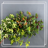 Kunstmatige rode bessen tak, kunstboomstam, plant voor thuis, bruiloft, hotel, festival, bloemdecoratie