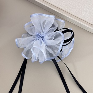 Pinza de Pelo Elegante con Lazo y Flor de Malla, Clip de Tiburón con Diamantes de Imitación, Accesorios Dulces para el Cabello de Uso Diario para Mujer - Product Image 5