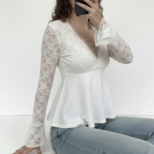 Camiseta de Punto de Manga Larga con Cuello en V y Manga Trompeta Transparente con Encaje para Mujer, Estilo Dulce y Casual - Product Image 6