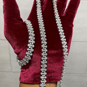 สร้อยคอฮิปฮอปแบบ Cuban Link  ขนาด 8 มม.  ประดับเพชรโมอิสซาไนต์ทรงกากบาท  ผ่านการทดสอบเพชร  เงินแท้ 925  ระดับความใส VVS  แบบ Iced Out - Product Image 5