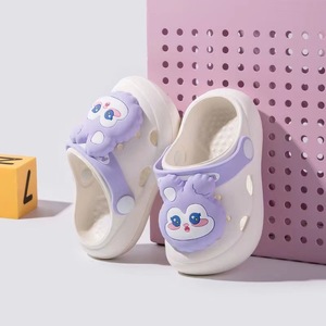 Stock de sandales pour enfants personnalisées chaussures décontractées d'extérieur pantoufles souples antidérapantes de dessin animé chaussures de plage pour bébé pantoufles - Product Image 3