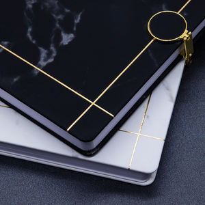 Cuaderno de cuero PU con textura de color blanco y negro tamaño A5 - Product Image 6