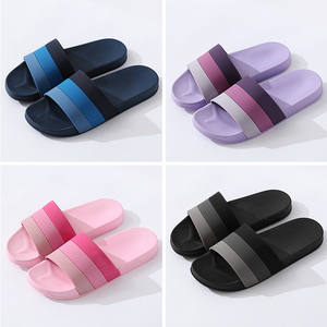 Sandali estivi all'ingrosso personalizzati antiscivolo per la <span class=keywords><strong>casa</strong></span> pantofole semplici ed <span class=keywords><strong>eleganti</strong></span> unisex - Product Image 2