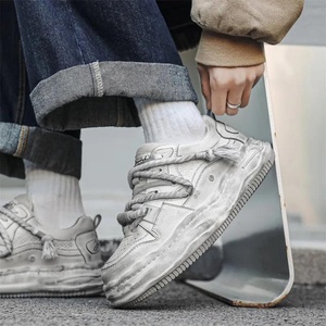 <span class=keywords><strong>รองเท้า</strong></span>ผ้าใบเพิ่มความสูงแบบซ่อน 7 ซม. สไตล์เรโทร ดีไซน์เก๋ ทนทาน <span class=keywords><strong>พื้น</strong></span>หนา ใส่ได้ทุกฤดู - Product Image 3