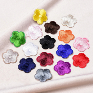 Piccoli Toppe Ricamate a Forma di Fiore di Prugna Termoadesive per <span class=keywords><strong>Vestiti</strong></span>, <span class=keywords><strong>Motivi</strong></span> Fai-da-Te, Accessori per <span class=keywords><strong>Abbigliamento</strong></span> - Product Image 2