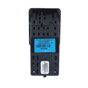 Puerto de Carga USB para Auto 284H3-9FT1A, 12V, Doble Puerto, para Vehículos Nissan, Material ABS - Product Image 4