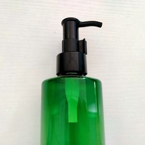 Bouteilles cylindriques en plastique PET sans BPA de 250 ml (8 oz) avec pompe pour huile nettoyante, lotion pour le maquillage - Product Image 6