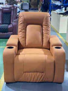 Canapé home cinéma en cuir véritable meubles <span class=keywords><strong>de</strong></span> <span class=keywords><strong>théâtre</strong></span> design anti-rides inclinable électrique un canapé spécial pour la salle <span class=keywords><strong>de</strong></span> cinéma - Product Image 6
