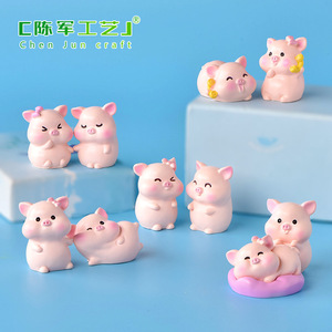 Chunjun แนวนอนตุ๊กตาหมูน่ารักการ์ตูนมอสตกแต่งเค้กเครื่องครัวบนรถแบบทำมือ - Product Image 3