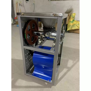 Hachoir à viande de type 32 avec moteur, hachoir à viande commercial, <span class=keywords><strong>machine</strong></span> à hacher la viande en acier inoxydable, moteur en cuivre de 2,2 kW - Product Image 4