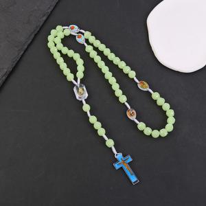 Rosario Católico Luminoso de 10 mm, Colgante de Oración Brillante, Cuentas de Plástico con Icono de Jesús, Joyería Cristiana para Regalos de Pascua - Product Image 3