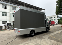 Camion publicitaire mobile 3D à 3 faces P3.91, modèle 2025, en promotion, avec mur vidéo LED pour événements de Noël, usage extérieur, magasins de détail et métros