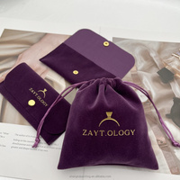 Sac à cordon en velours Enveloppe en velours imprimée personnalisée Pochette à bijoux avec bouton
