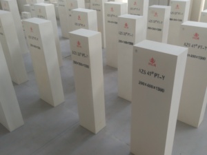 Four de fusion de verre réfractaire Huachen utilisant des briques de corindon réfractaire AZS pour le verre flotté en masse dans les fours de production. - Product Image 2