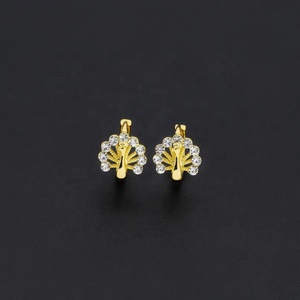 Pendientes Pequeños de Estilo Indio al por Mayor, Chapados en Oro, con Circonita como Piedra Principal, Estilo Clásico y Delicado, Ideales para Fiestas - Product Image 2