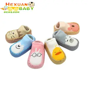 Носки для новорожденных, мультяшная обувь для маленьких мальчиков, нескользящие носки с резиновой подошвой, детские носки для пола