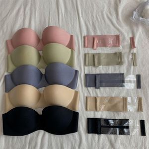 Vente flash <span class=keywords><strong>Soutien</strong></span>-<span class=keywords><strong>gorge</strong></span> invisible en silicone sans bretelles et sans dos pour femmes sexy, réutilisable, échantillon gratuit, <span class=keywords><strong>adhésif</strong></span> gratuit - Product Image 1