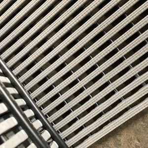 Tappetino Antiscivolo in PVC per Piscine e Aree Umide, Struttura Scanalata Autodrenante, Pavimentazione di Sicurezza Antibatterica per Bordo Piscina - Product Image 6