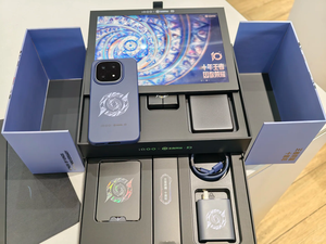 IQOO 15 <span class=keywords><strong>Honor</strong></span> Kings Edición Coleccionista, Pantalla AMOLED LTPO <span class=keywords><strong>de</strong></span> 6.85'' y 144Hz, 2K, 8 Elite Gen 5, 7000mAh, 100W, 5G, Smartphone para Juegos Resistente al Agua - Product Image 4