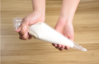 Einweg-Kunststoff-Spritzbeutel in Dreieck-/Trapezform für Creme-Kuchendekoration