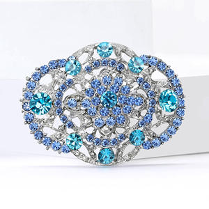 Nouvelle broche élégante en alliage de strass de style palais pour les mariages des femmes, cadeaux élégants, bijoux, robes et broches - Product Image 4