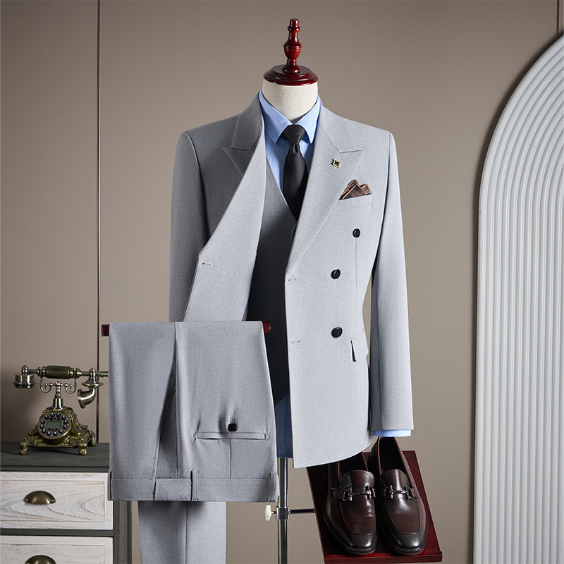 Gris claro [traje + chaleco + pantalón]