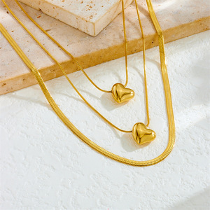 Meetyoo vendita calda minimalista in acciaio inossidabile multistrato collana a catena con ciondolo moda impermeabile 18K placcato oro liscio <span class=keywords><strong>cuore</strong></span> - Product Image 1