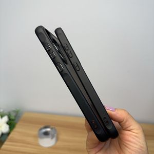 <span class=keywords><strong>Cover</strong></span> Opaca Satinata Antiurto per Samsung <span class=keywords><strong>Galaxy</strong></span> A15 A54 A05S S25 <span class=keywords><strong>FE</strong></span> S24 Edge S23 Ultra <span class=keywords><strong>S21</strong></span> Plus Xcover 7 S26 - Product Image 3