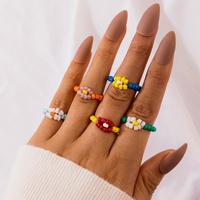 Rinhoo Nouveau lot de 5 bagues fleuries faites à la main, perles de riz colorées bohèmes, bagues pour femmes et adolescentes