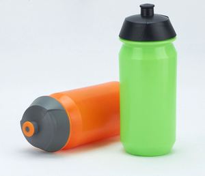 Creative 500ml Eco-friendly Dishwasher Safe Outdoor Cycling Sport Bottle Classic with Lid Direct Drinking PE Material <b>Drinkware</b> - Product Image 4