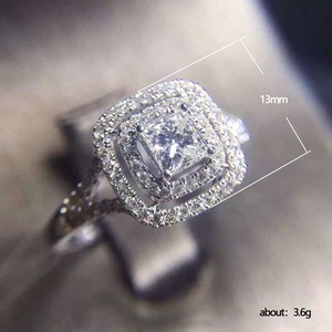 Anello con Diamante Taglio Principessa F961 in Oro Bianco Naturale Colore G Gioielli da Donna per Fidanzamento - Product Image 5